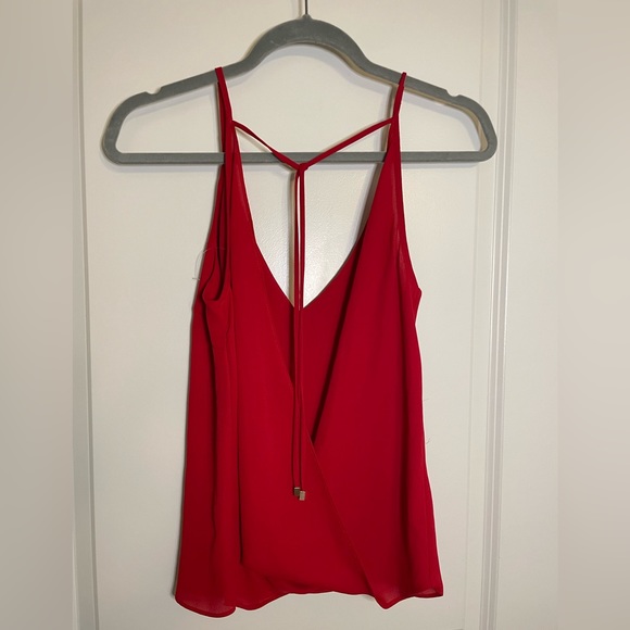 Wayf Red Top - Picture 2 of 3